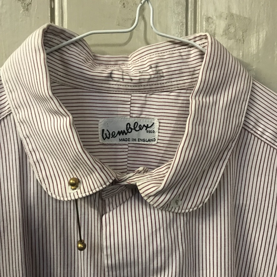 Vintage Wemblex shirt collar with Wemblex Regd. Made in England label and brass collar pin